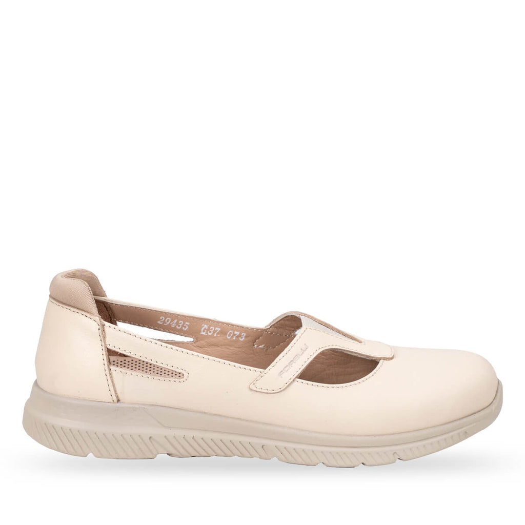 SOLE-G Women's Leather Shoes Beige